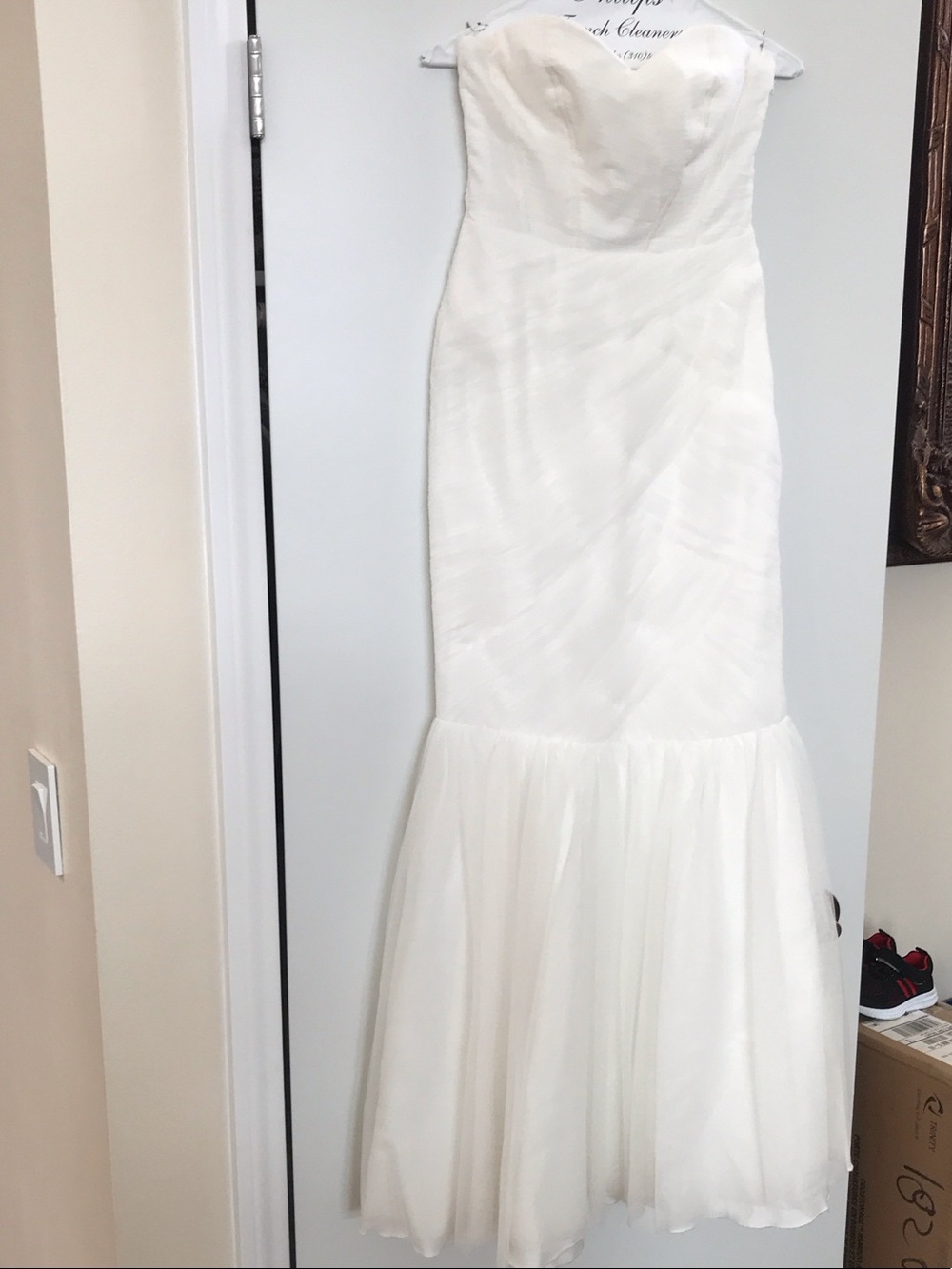 Monique Lhuillier Strapless White Mermaid Gown